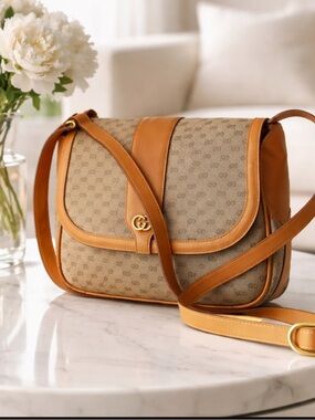 Beautiful Crossbody/Shoulder Bag Gucci.